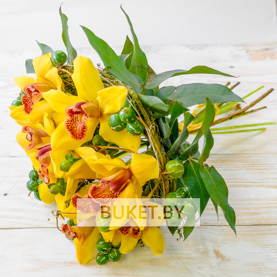 Букет из орхидей