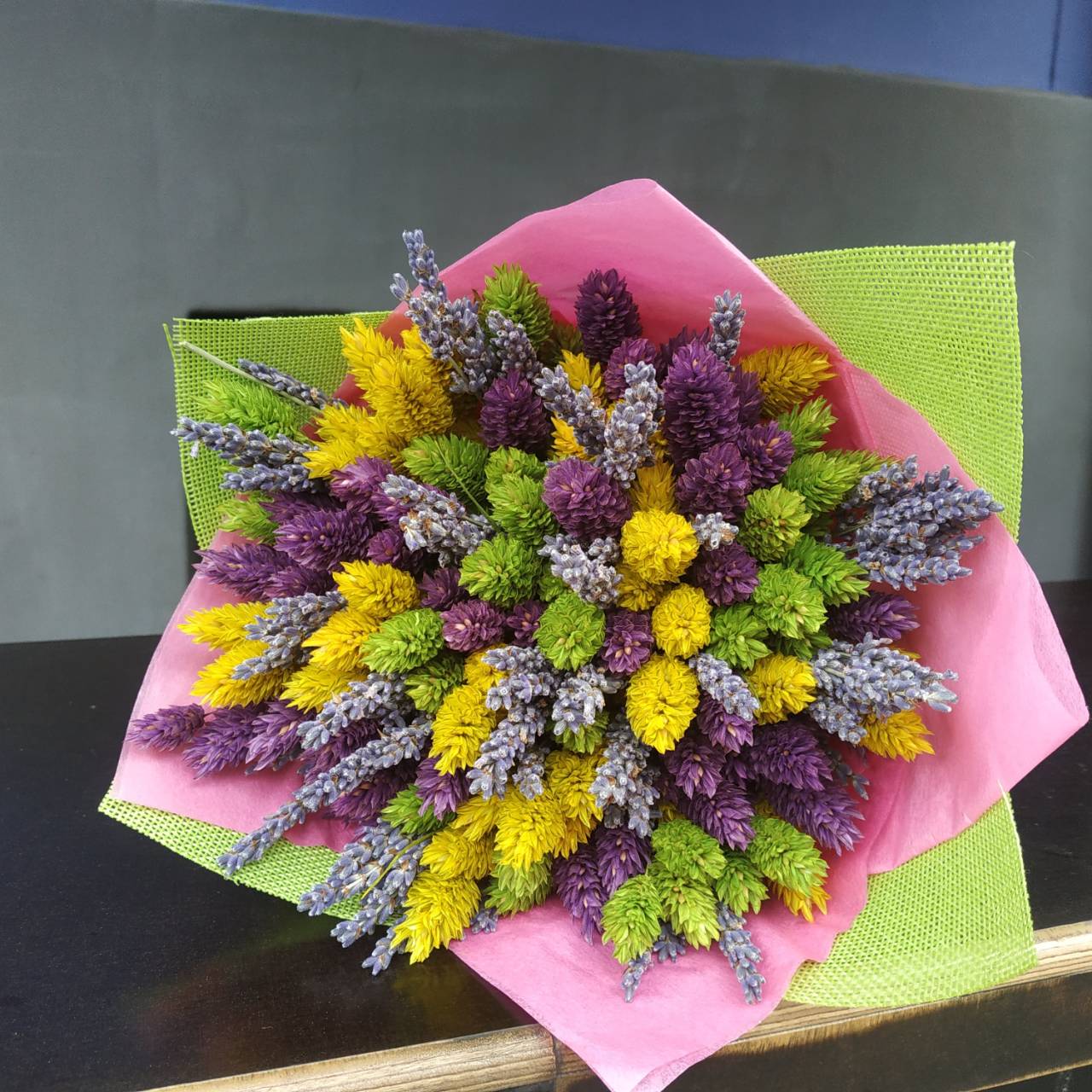 Букет из фалариса и лаванды